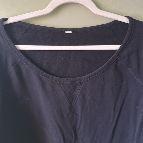 Lululemon crewneck - Picture 2 of 5